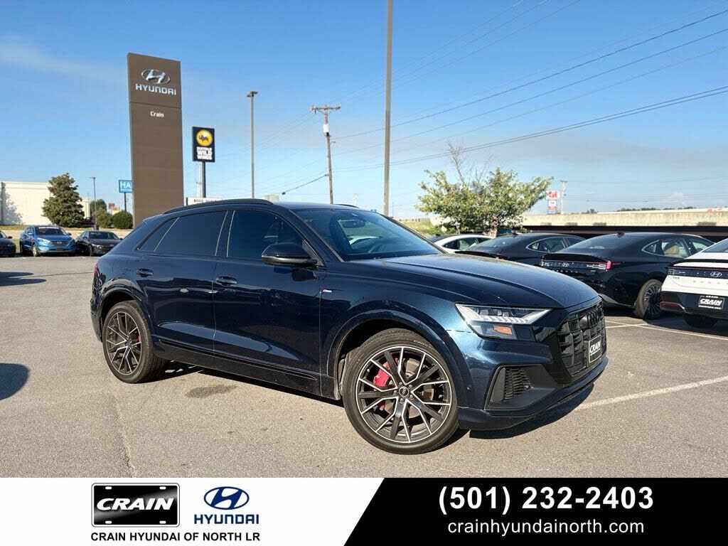 2023 AUDI Q8
