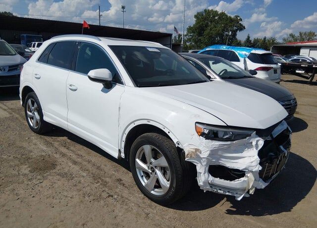 2021 AUDI Q3