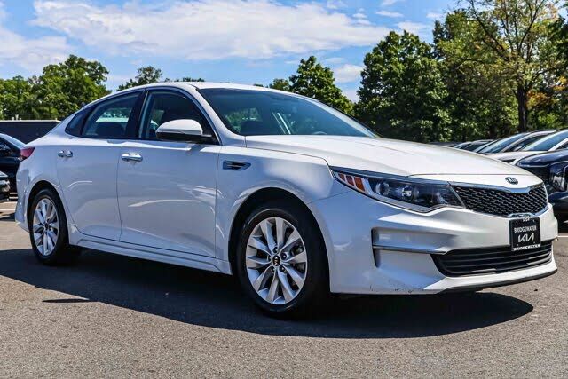 2017 KIA Optima