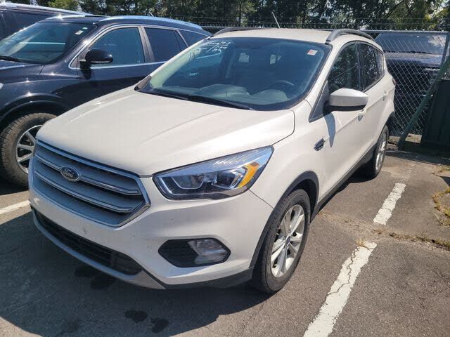2017 FORD Escape