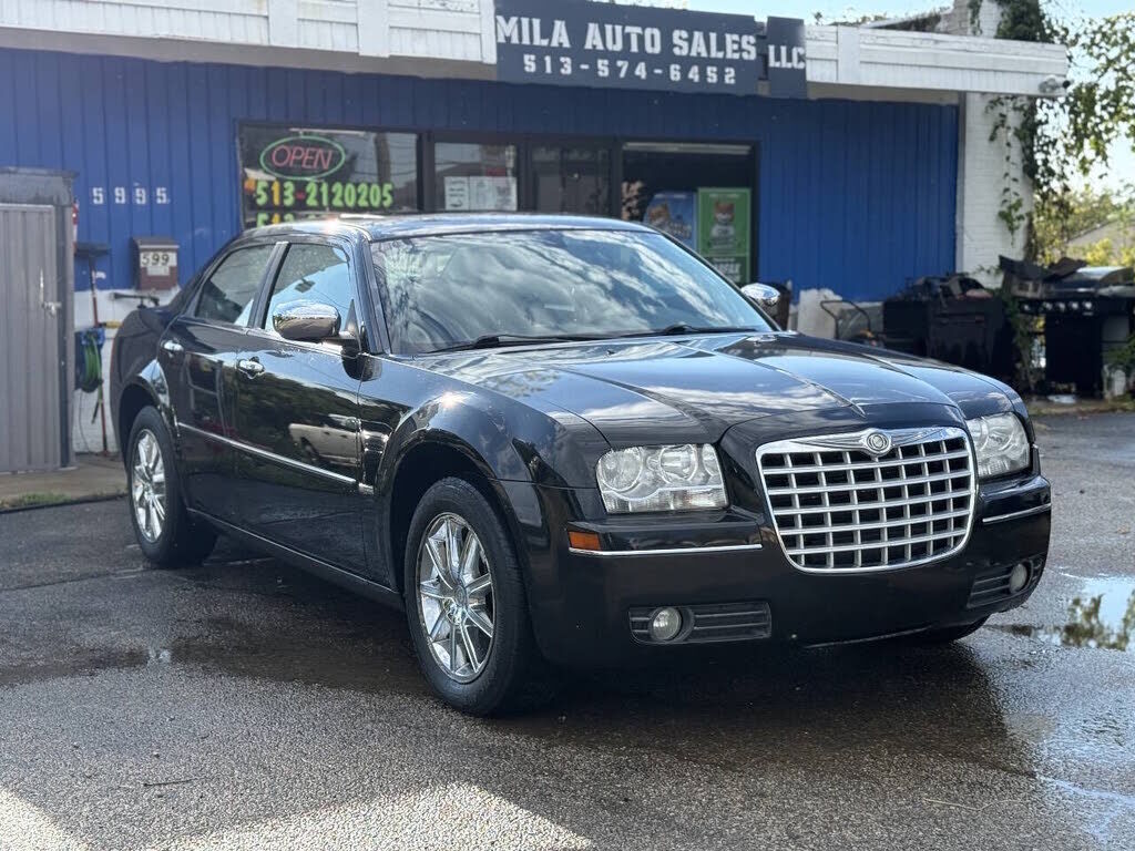 2010 CHRYSLER 300