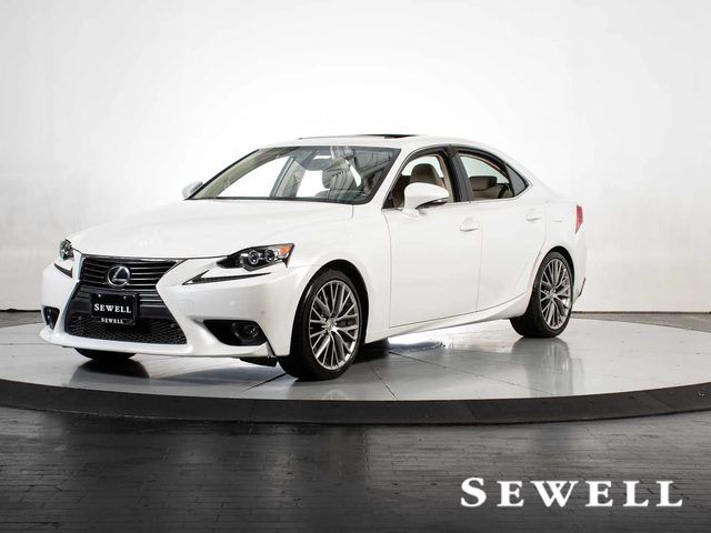 2016 LEXUS IS