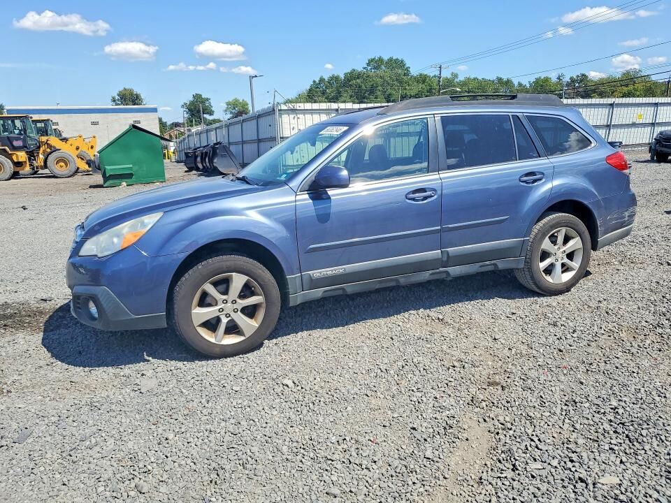 2014 SUBARU Outback
