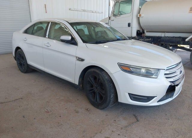 2015 FORD Taurus