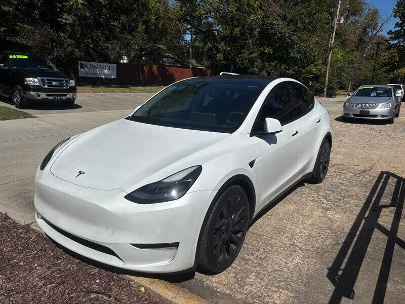 2021 TESLA Model Y