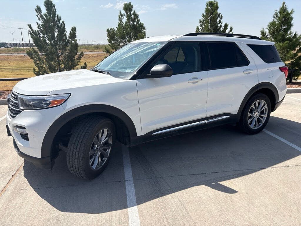 2024 FORD Explorer