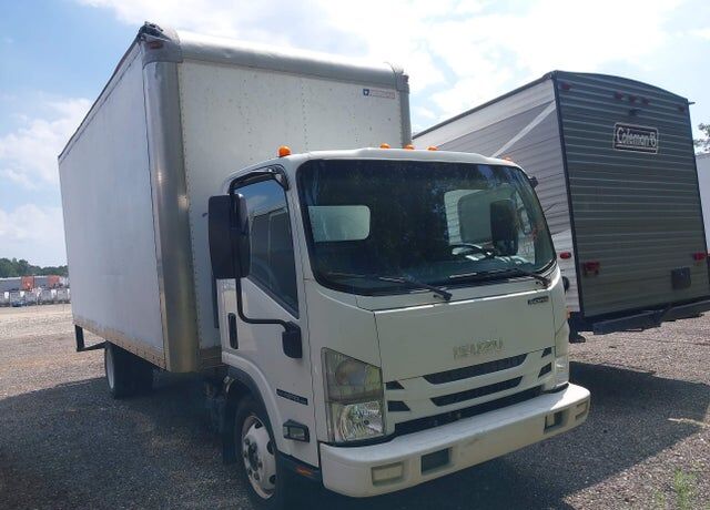2022 ISUZU NPR-HD