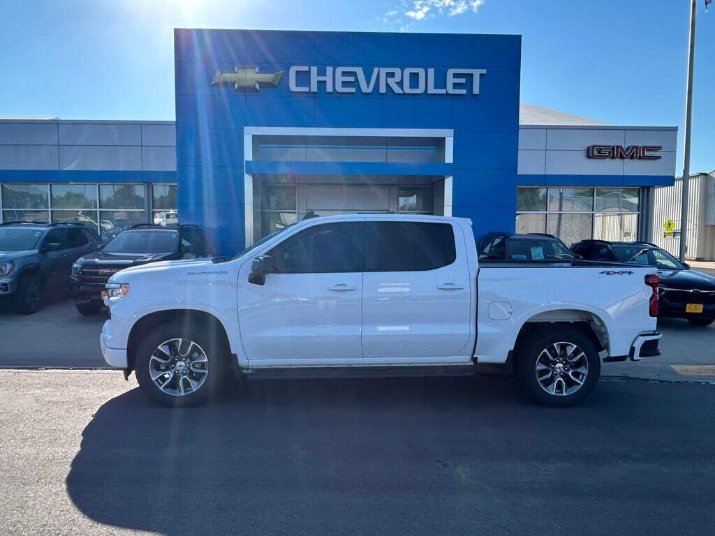 2024 CHEVROLET Silverado