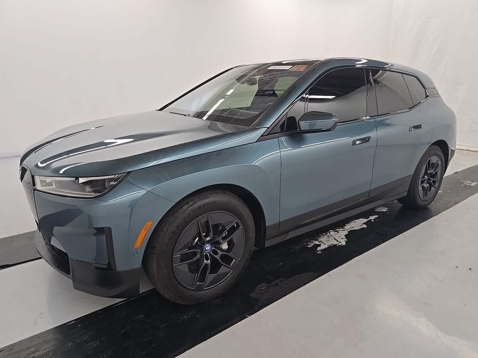 2023 BMW ix