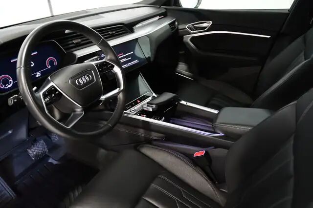2024 Audi Q8
