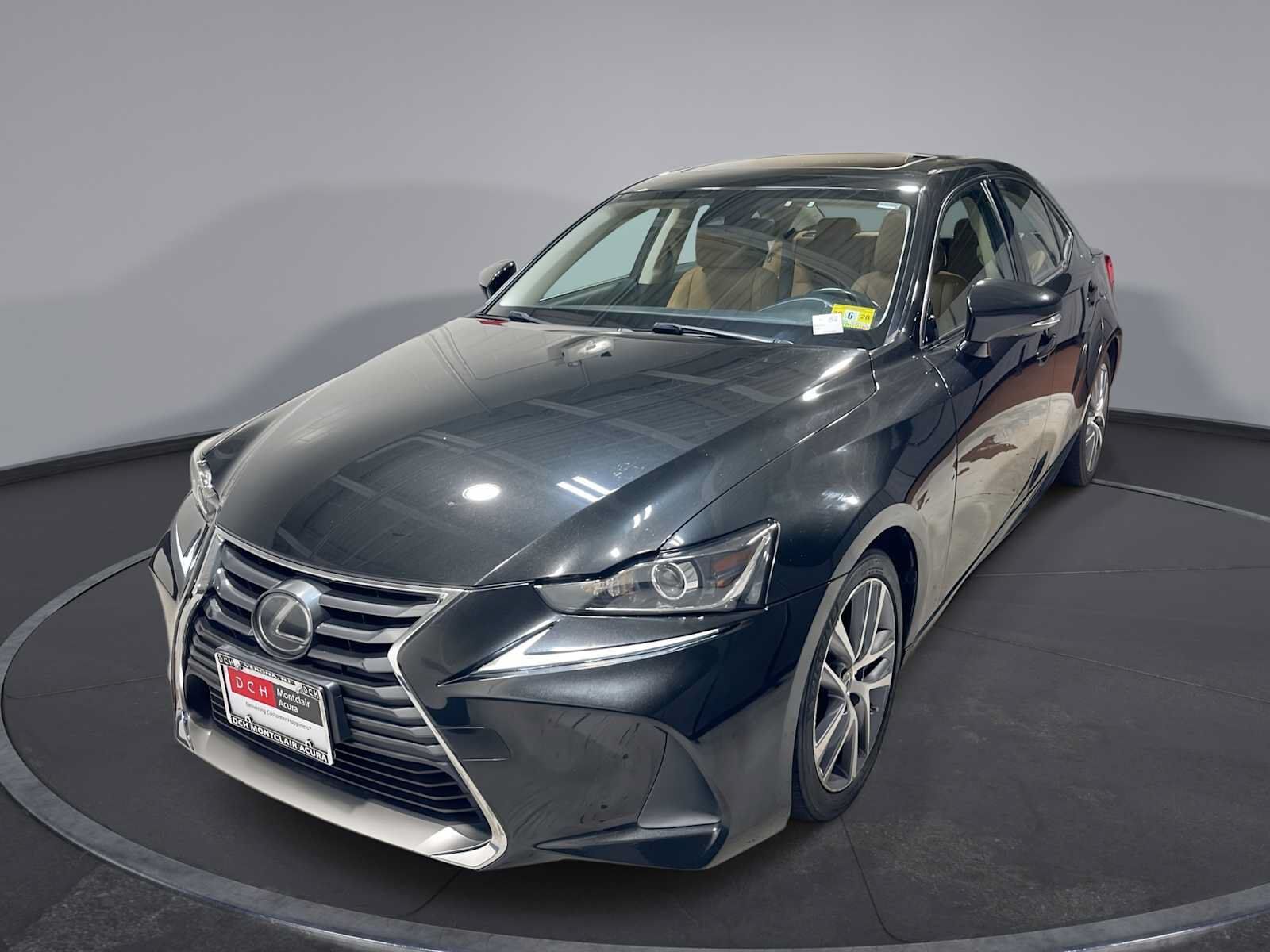 2019 LEXUS IS