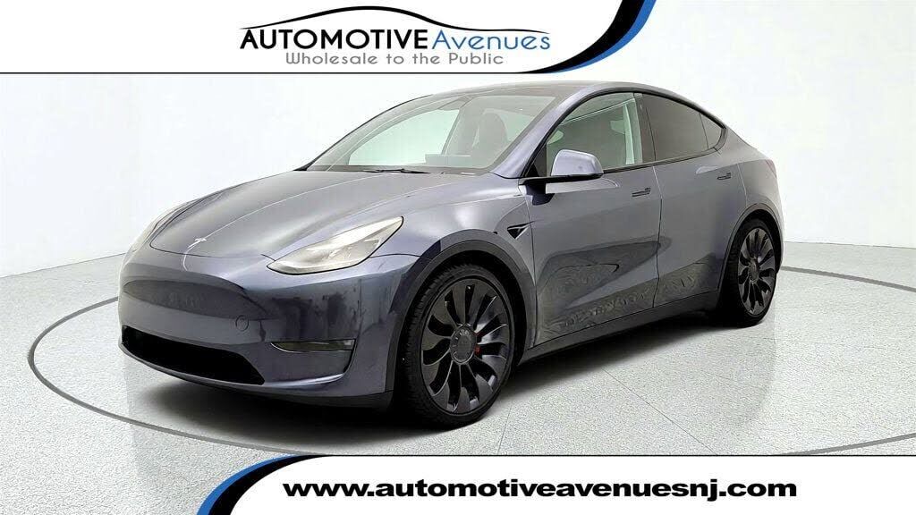 2022 TESLA Model Y