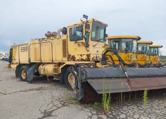 2000 OSHKOSH H Series