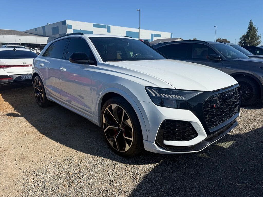 2023 Audi RS Q8