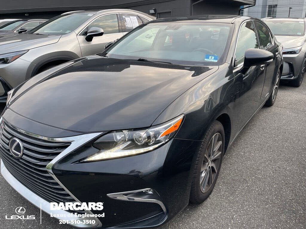 2016 LEXUS ES