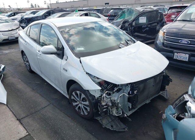 2021 TOYOTA Prius