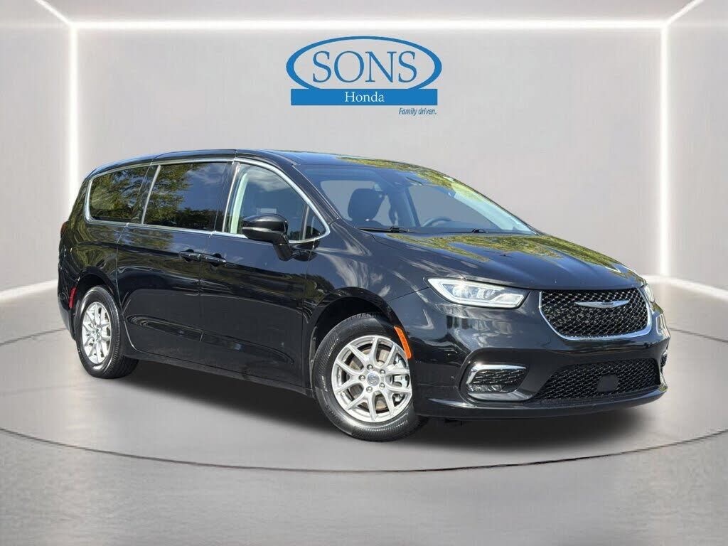 2024 CHRYSLER Pacifica