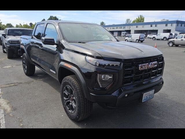 2025 GMC Canyon