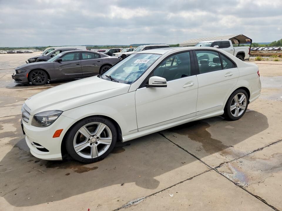 2011 MERCEDES-BENZ C-Class