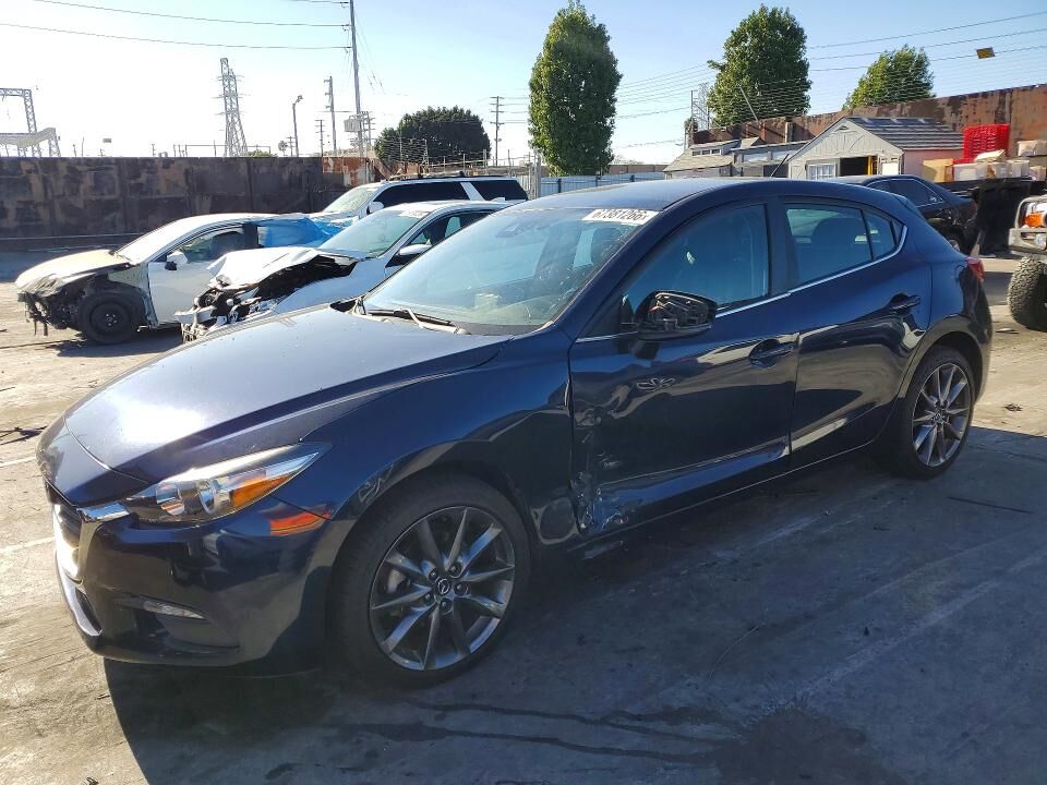 2018 MAZDA Mazda3