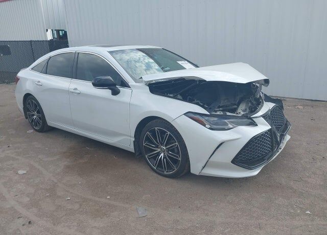 2019 TOYOTA Avalon