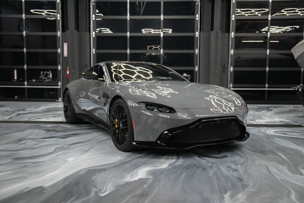 2023 ASTON MARTIN Vantage
