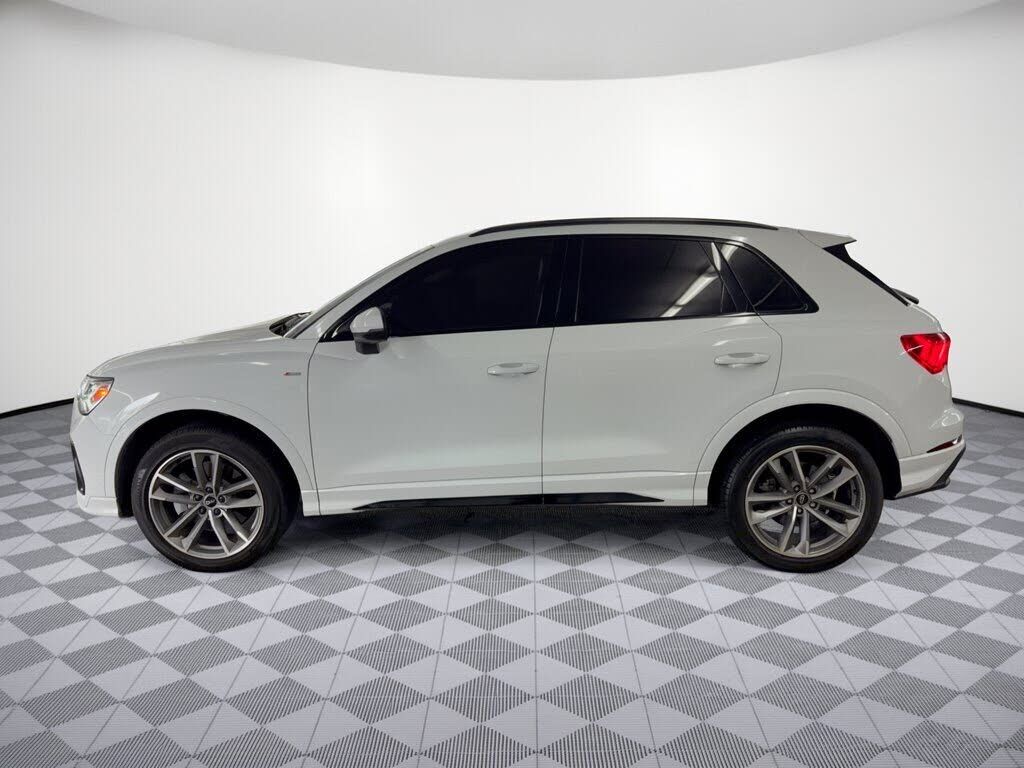 2023 Audi Q3