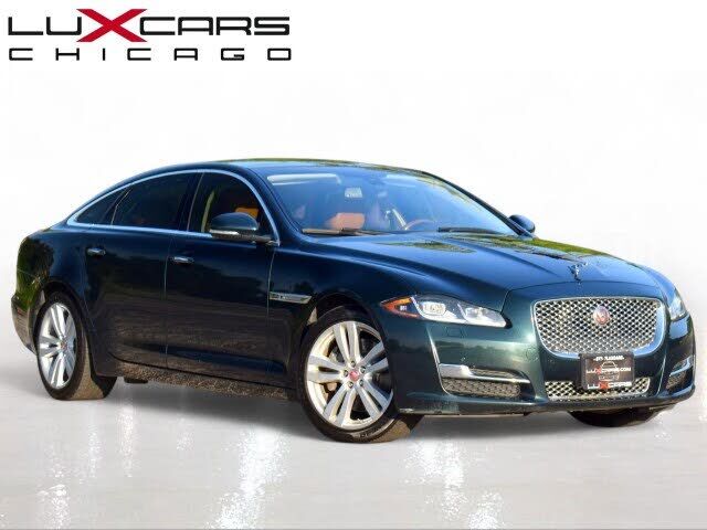 2016 JAGUAR XJ