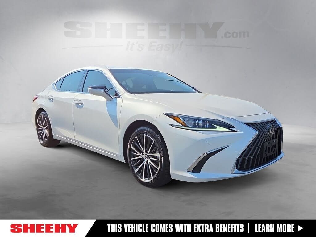 2025 LEXUS ES