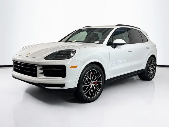 2025 PORSCHE Cayenne