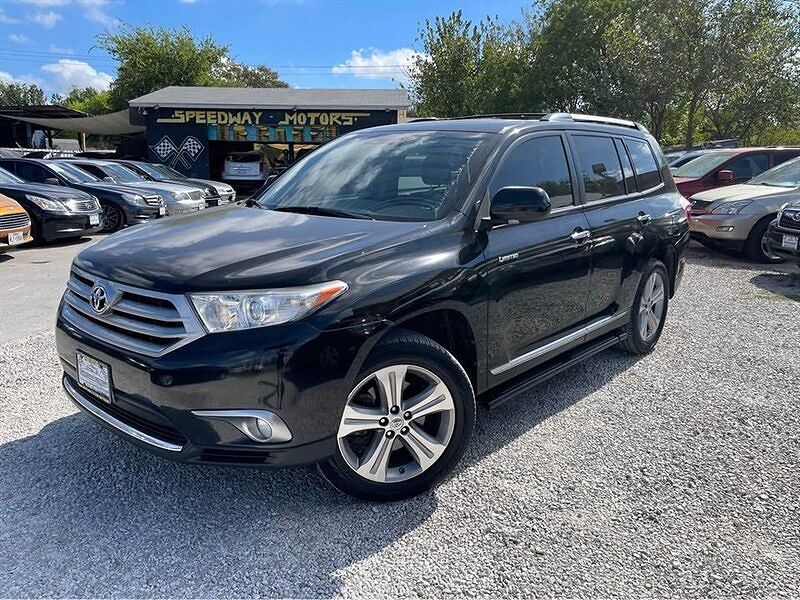 2013 TOYOTA Highlander