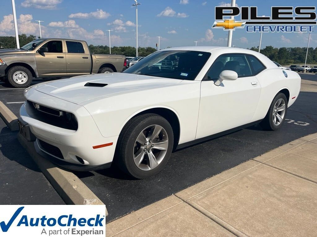 2016 DODGE Challenger