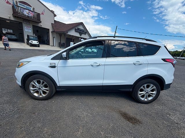 2017 FORD Escape