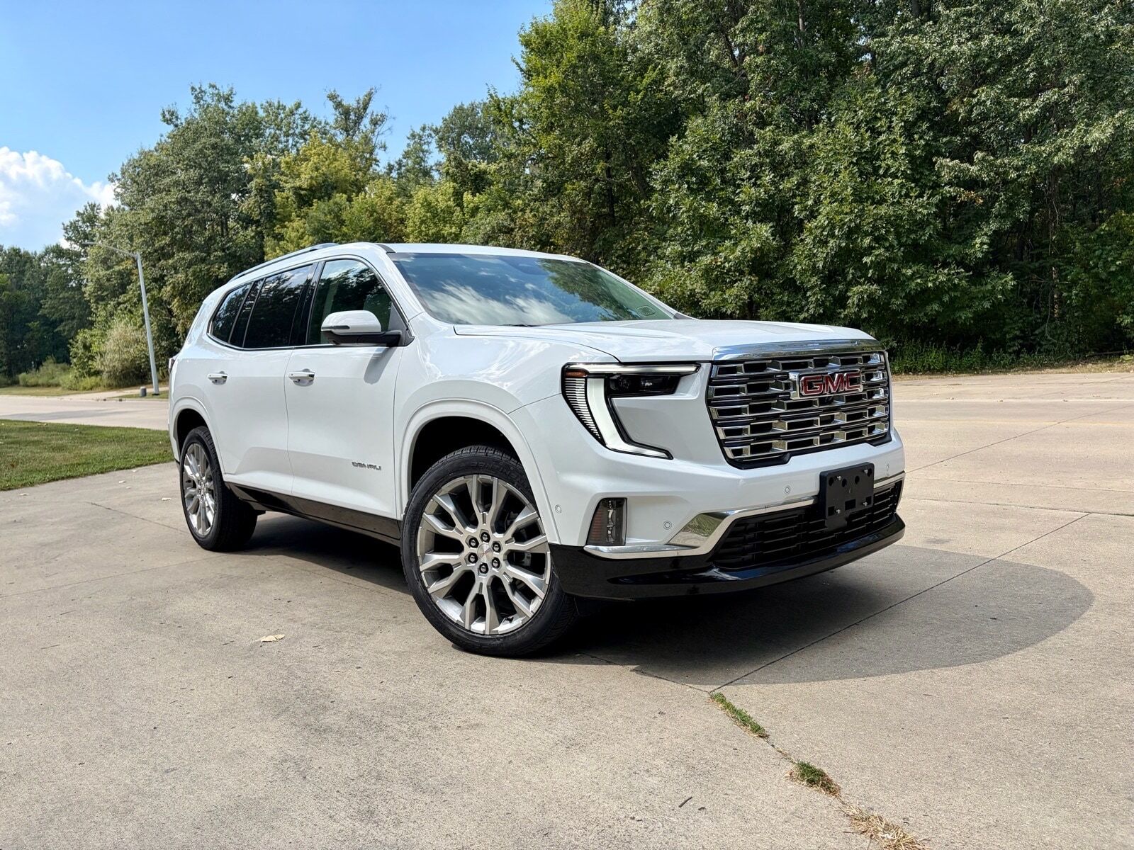 2027 GMC Acadia