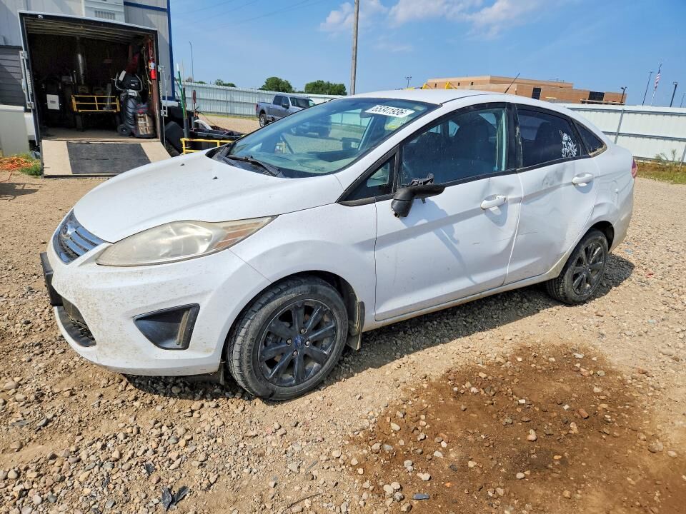 2013 FORD Fiesta