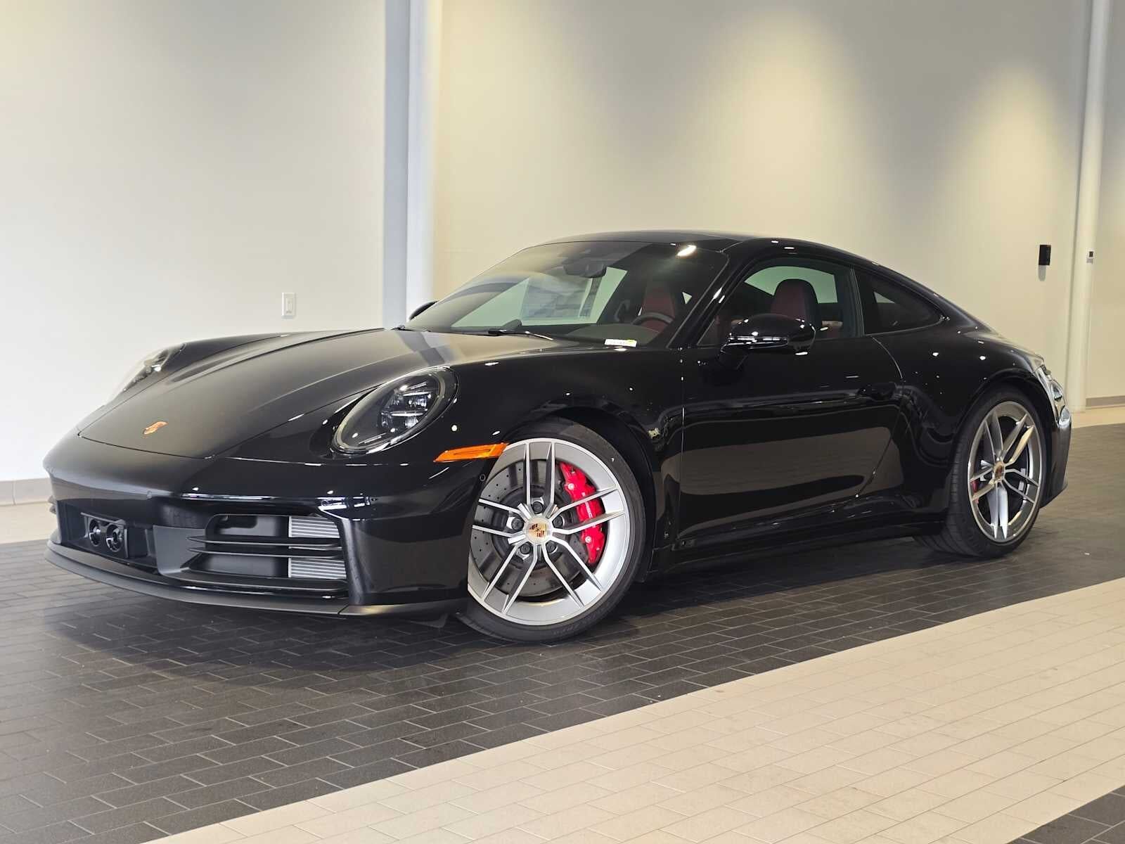 2025 PORSCHE 911