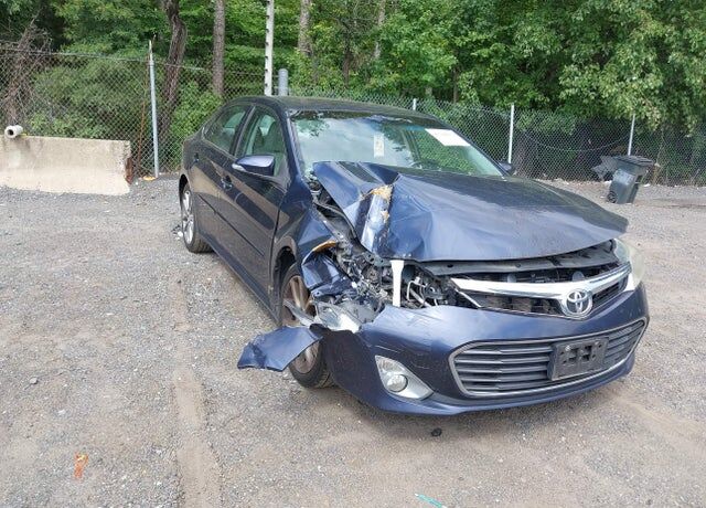 2015 TOYOTA Avalon