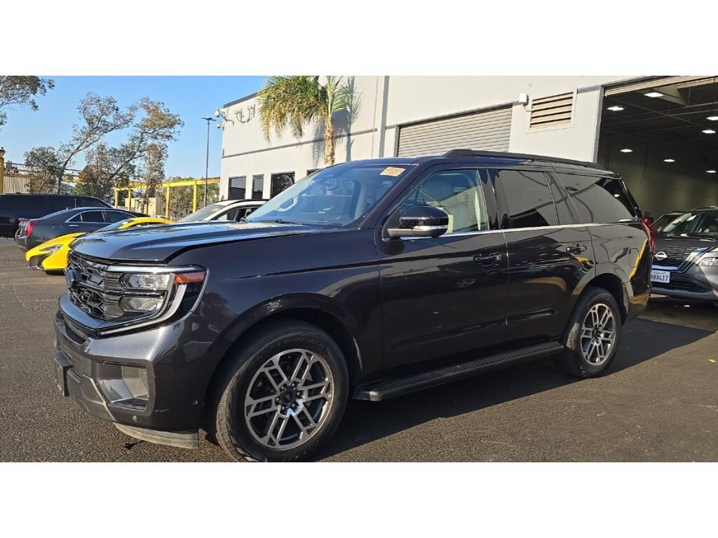 2025 FORD Expedition