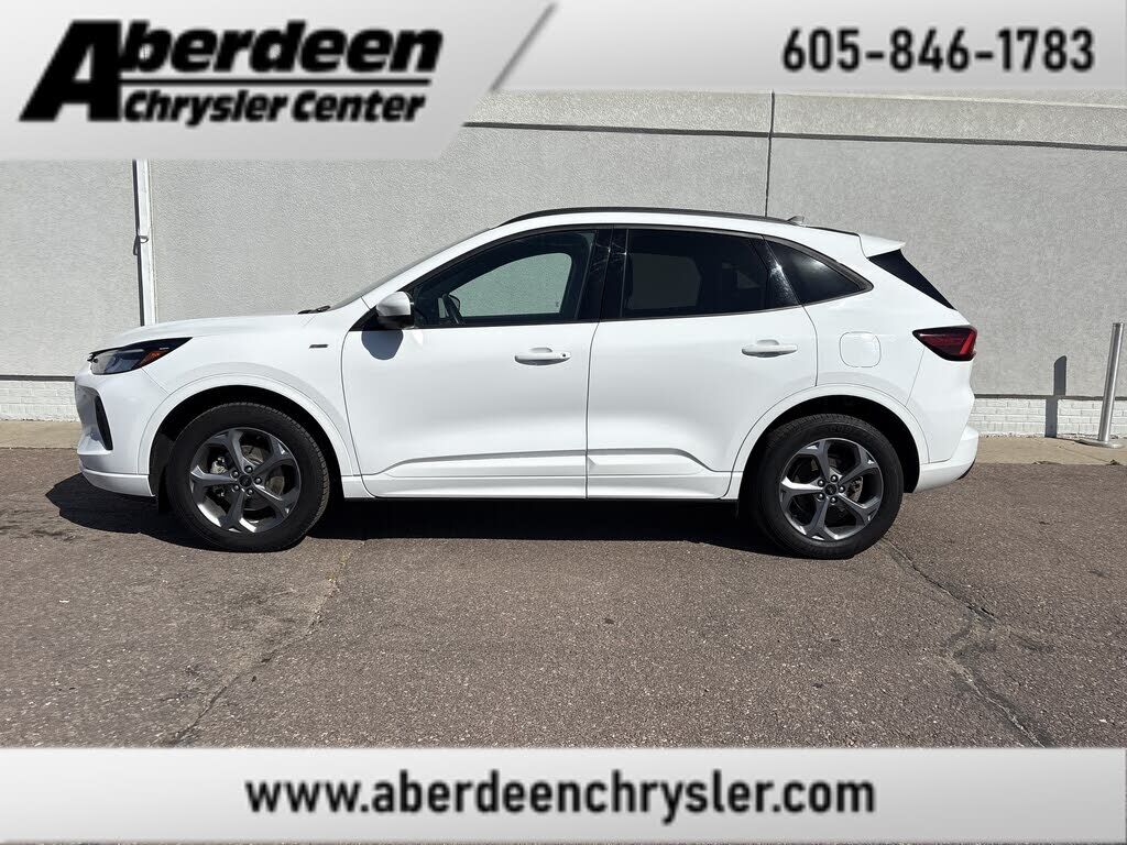 2023 FORD Escape