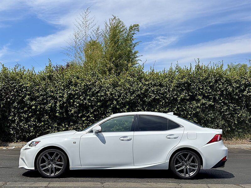2014 Lexus IS