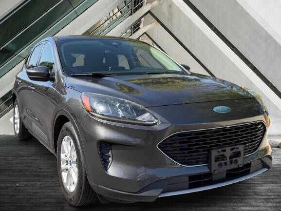 2020 FORD Escape