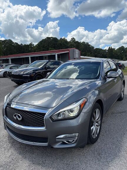 2016 INFINITI Q70
