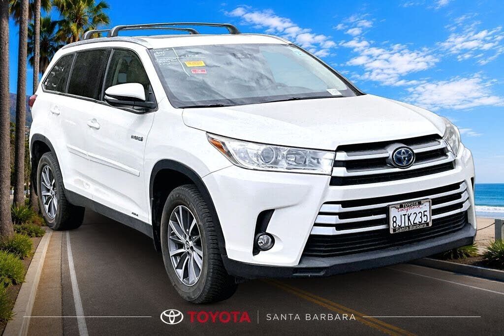 2019 TOYOTA Highlander