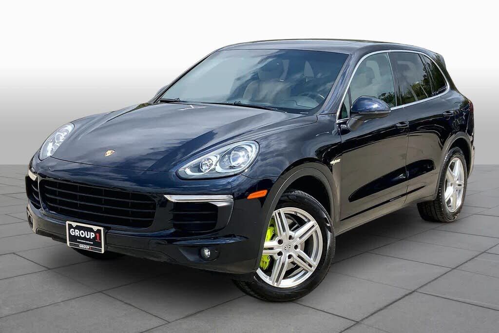 2018 PORSCHE Cayenne