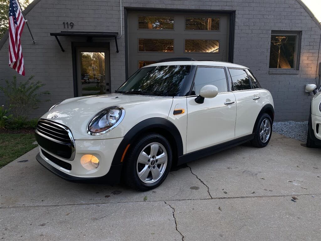 2016 MINI Cooper