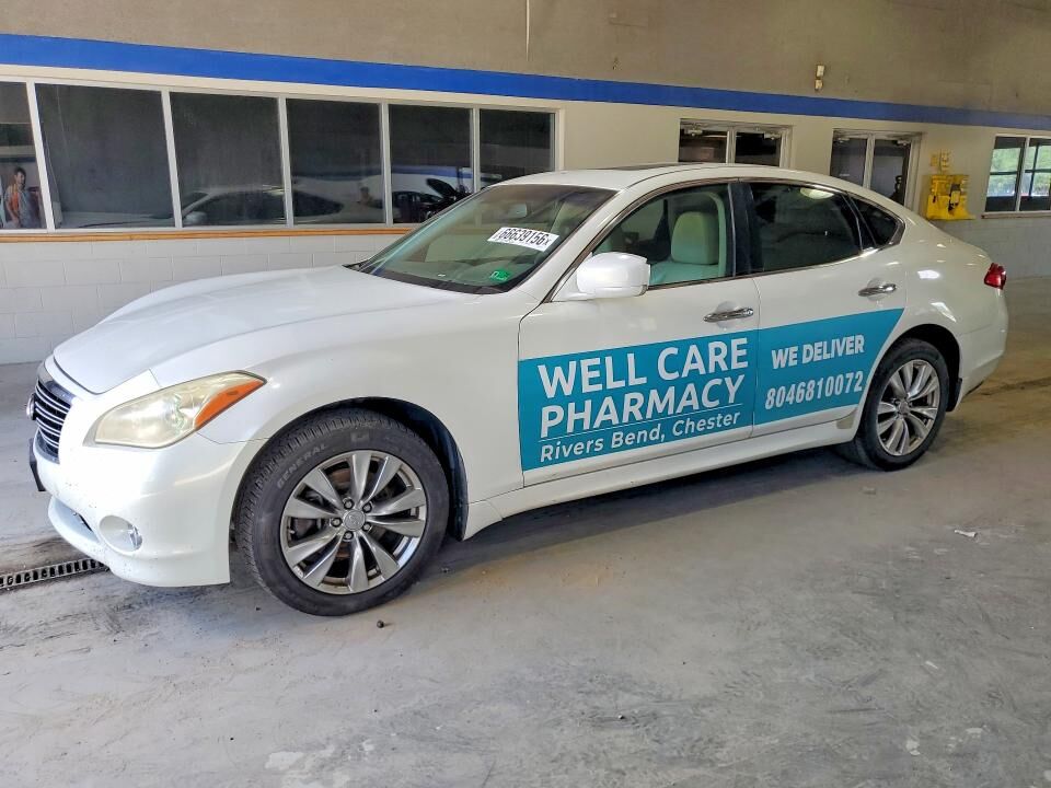 2011 INFINITI M37