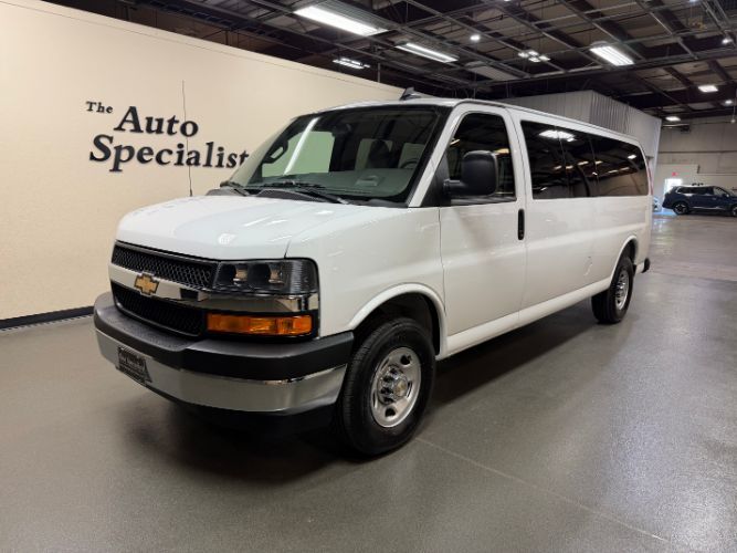2025 CHEVROLET Express