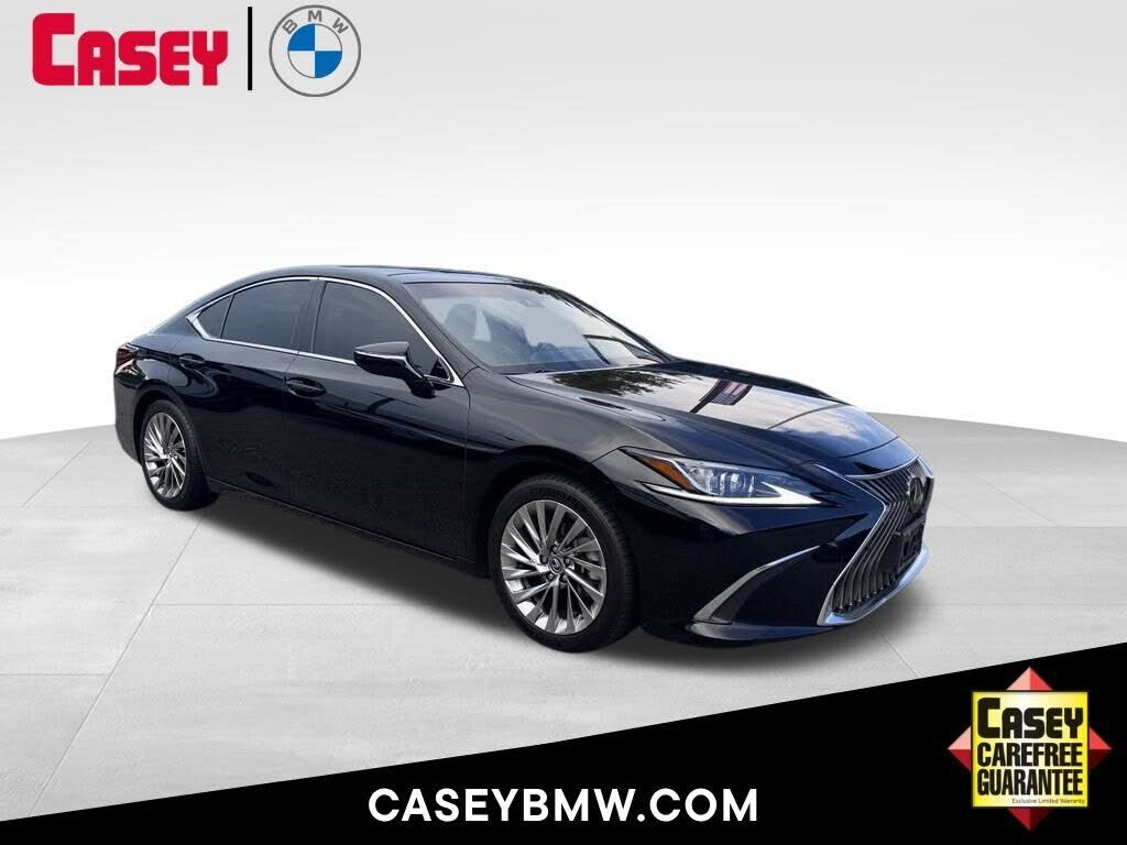 2019 LEXUS ES