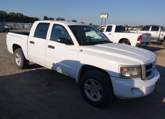 2010 DODGE Dakota