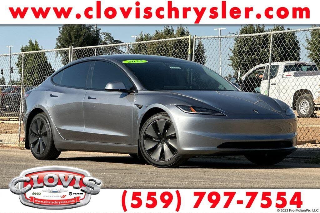 2025 TESLA Model 3